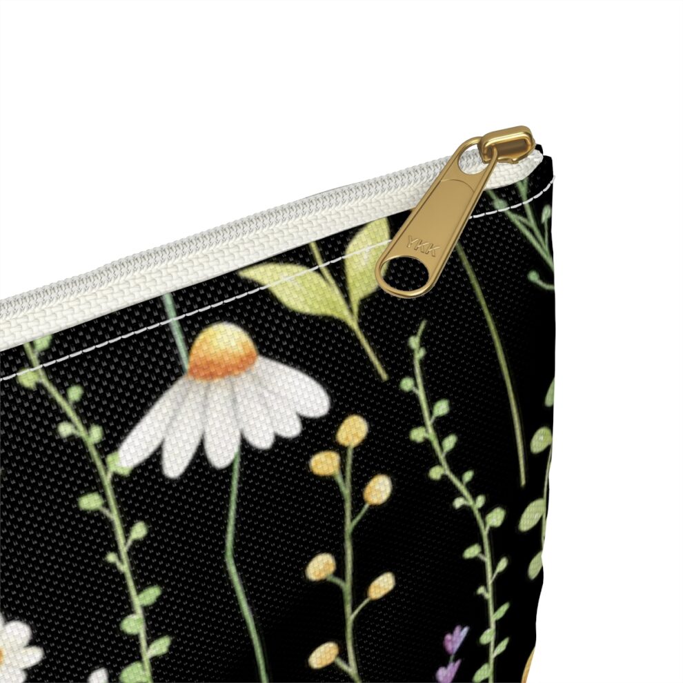 Daisy Accessory Pouch
